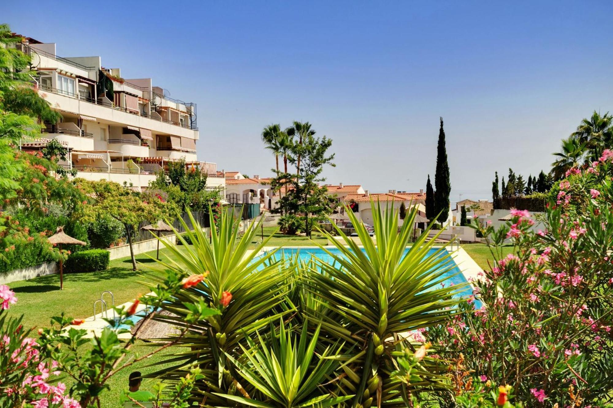 Del Parque Flats - Golf & Beach Terrace Málaga Esterno foto